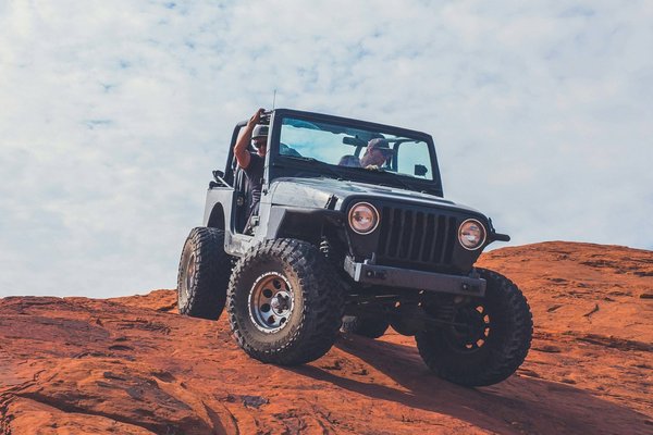 What's the Best Approach to Waterproofing Electrical Components in Off-Road Vehicles?